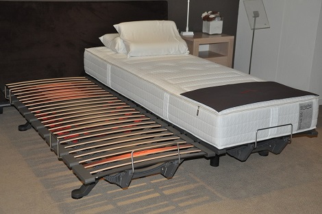 swissflex lattenbodem uni 20 opruiming,maat 80x220,160x200cm.op poten theo bot zwaag