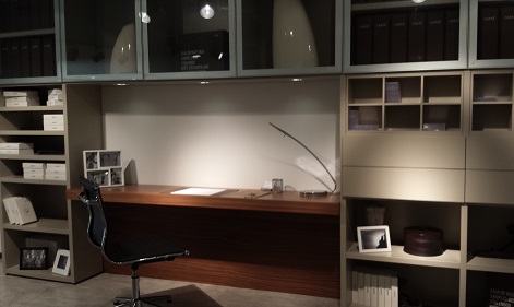Carre_bureau_kersen_computertafel_kantoor_boekenkast_laptop_cd_vitrines_maatwerk