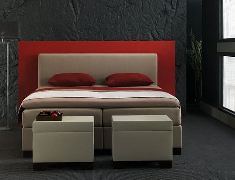 Nox Como boxspring met topper,stof Nova ivory,hockers Oslo maat 60x40cm,80x50,poot wenge