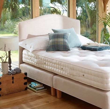 Boxspring eenpersoonsbed, twijvelaar, 90,120 cm. breed, 200,210,220 lang Vispring luxery bed
