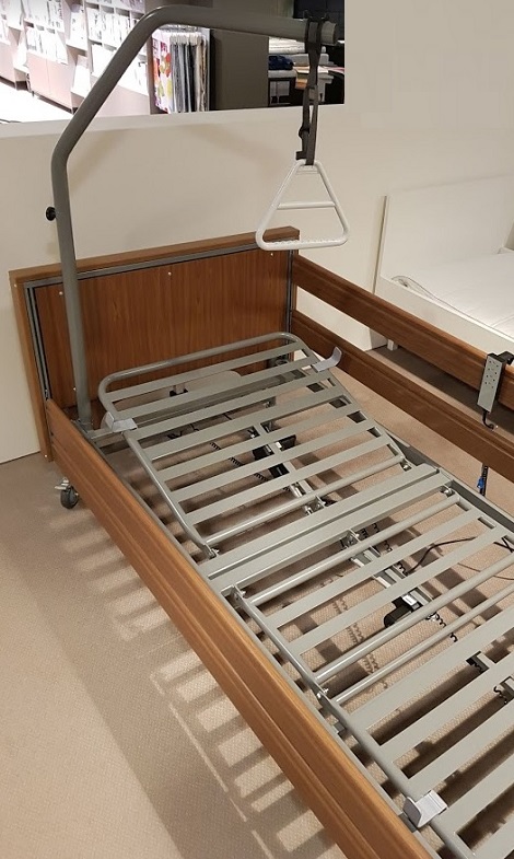 Bed met elektrisch verstelbare bodem met bedlift 90x200 of 120x200, hout 